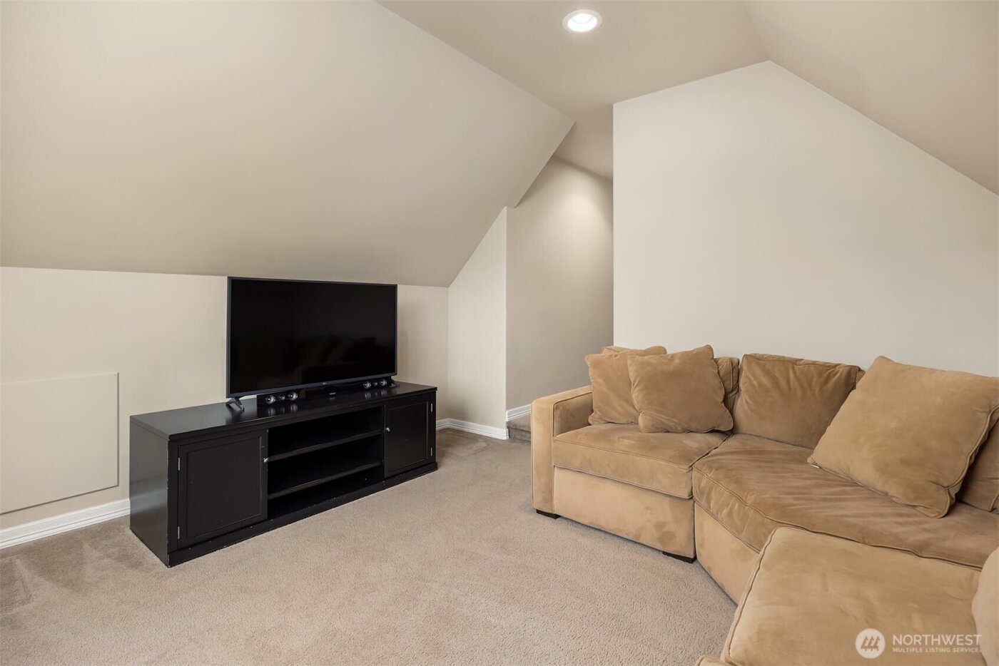 23703 SE 284th Street , Maple Valley, WA 98038