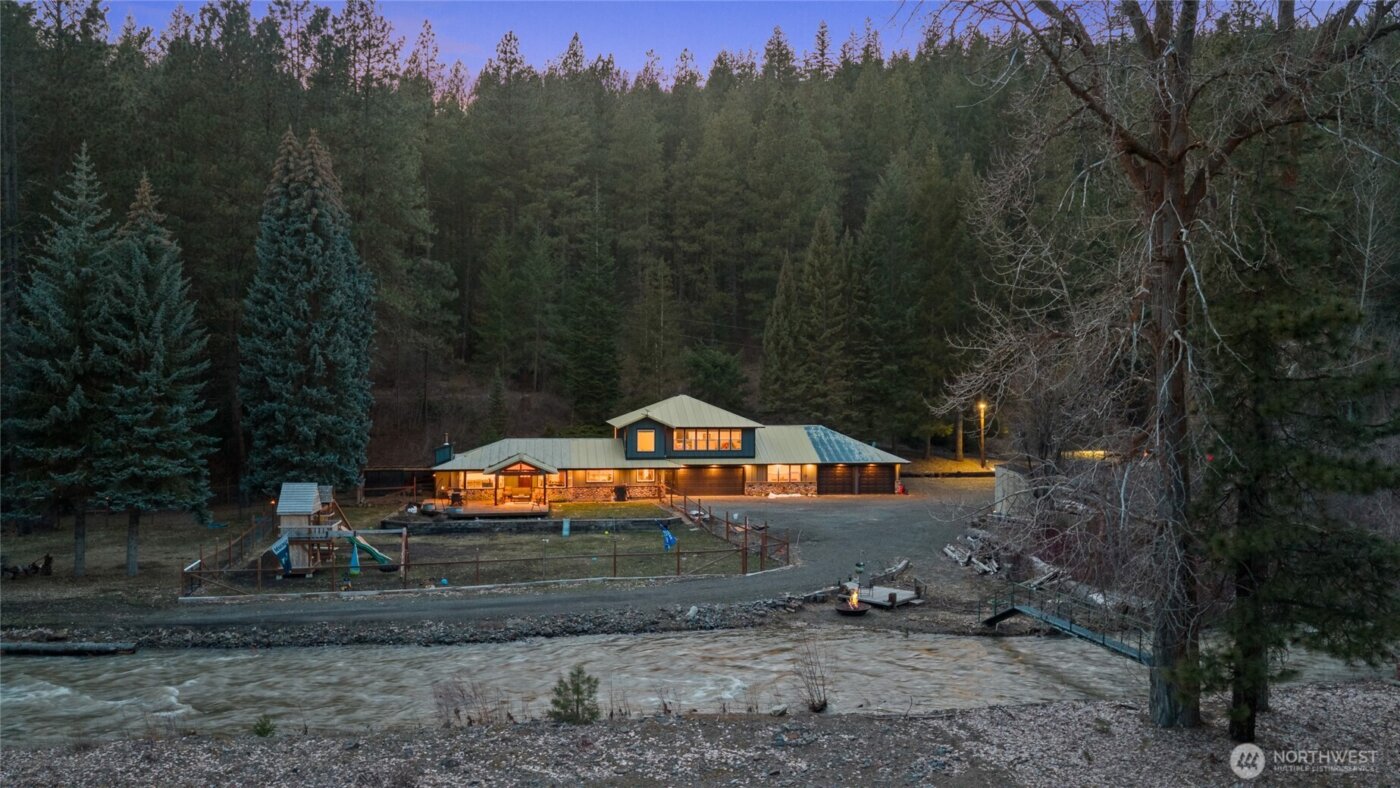 330 Swauk Creek Lane , Cle Elum, WA 98922