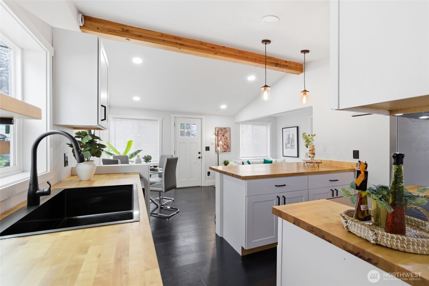 2124 15th Street , Bremerton, WA 98312