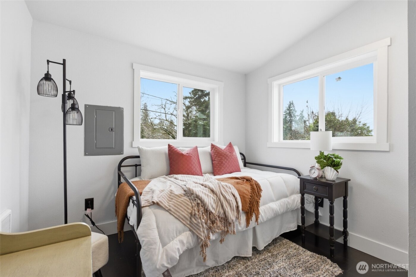 2124 15th Street , Bremerton, WA 98312