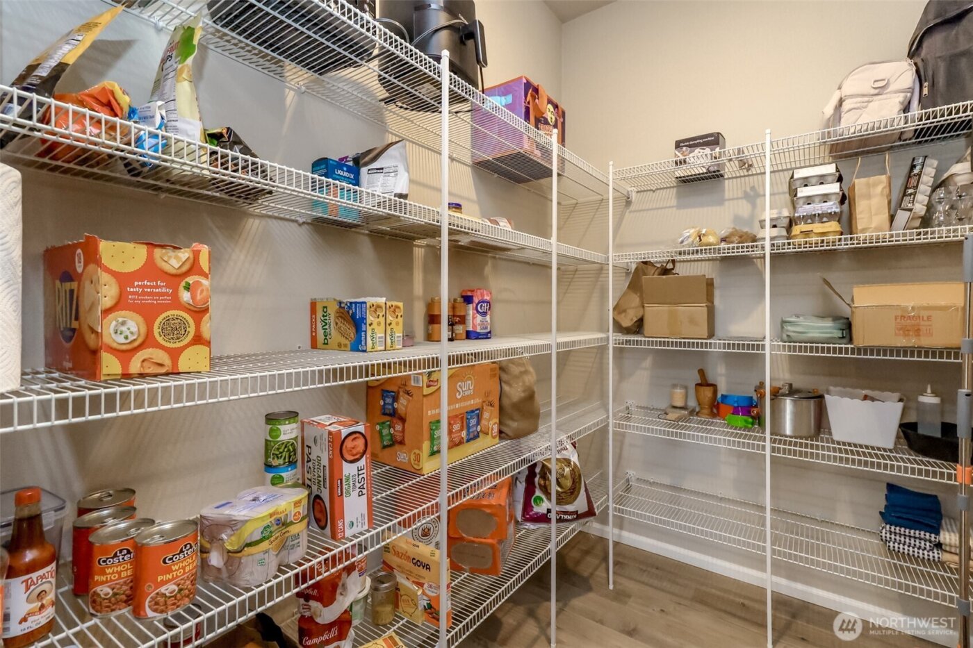 650 McKinley Street , Enumclaw, WA 98022