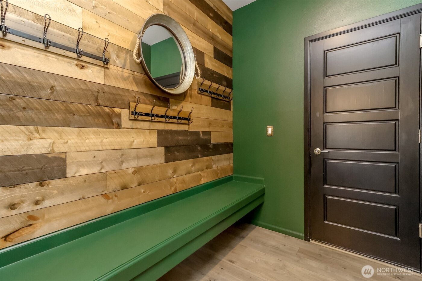 650 McKinley Street , Enumclaw, WA 98022