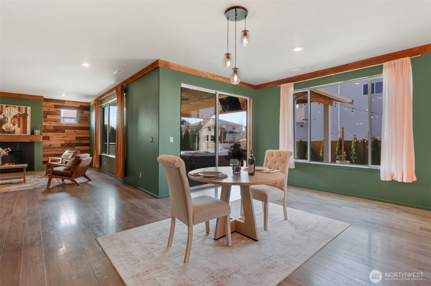 650 McKinley Street , Enumclaw, WA 98022