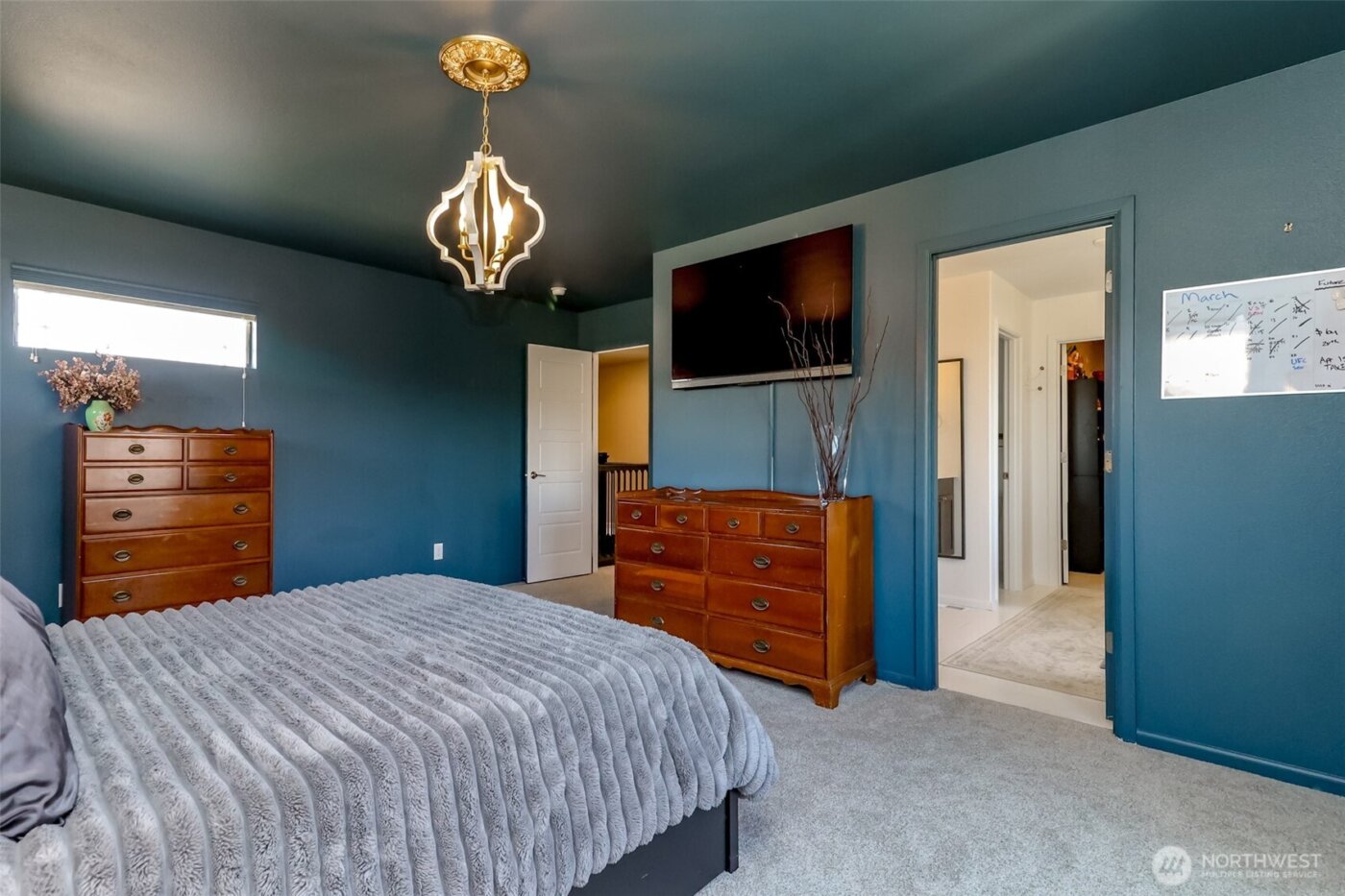 650 McKinley Street , Enumclaw, WA 98022