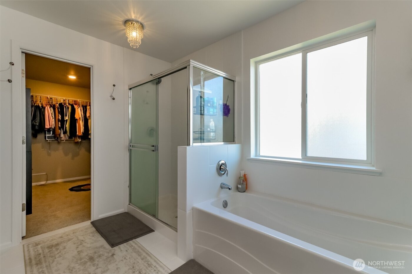 650 McKinley Street , Enumclaw, WA 98022