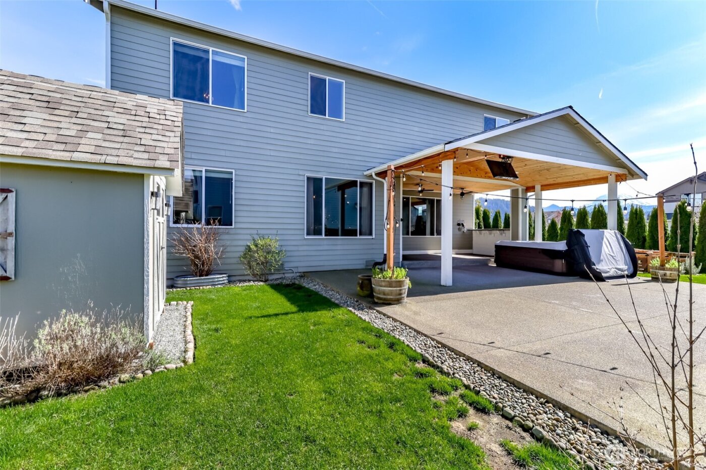 650 McKinley Street , Enumclaw, WA 98022