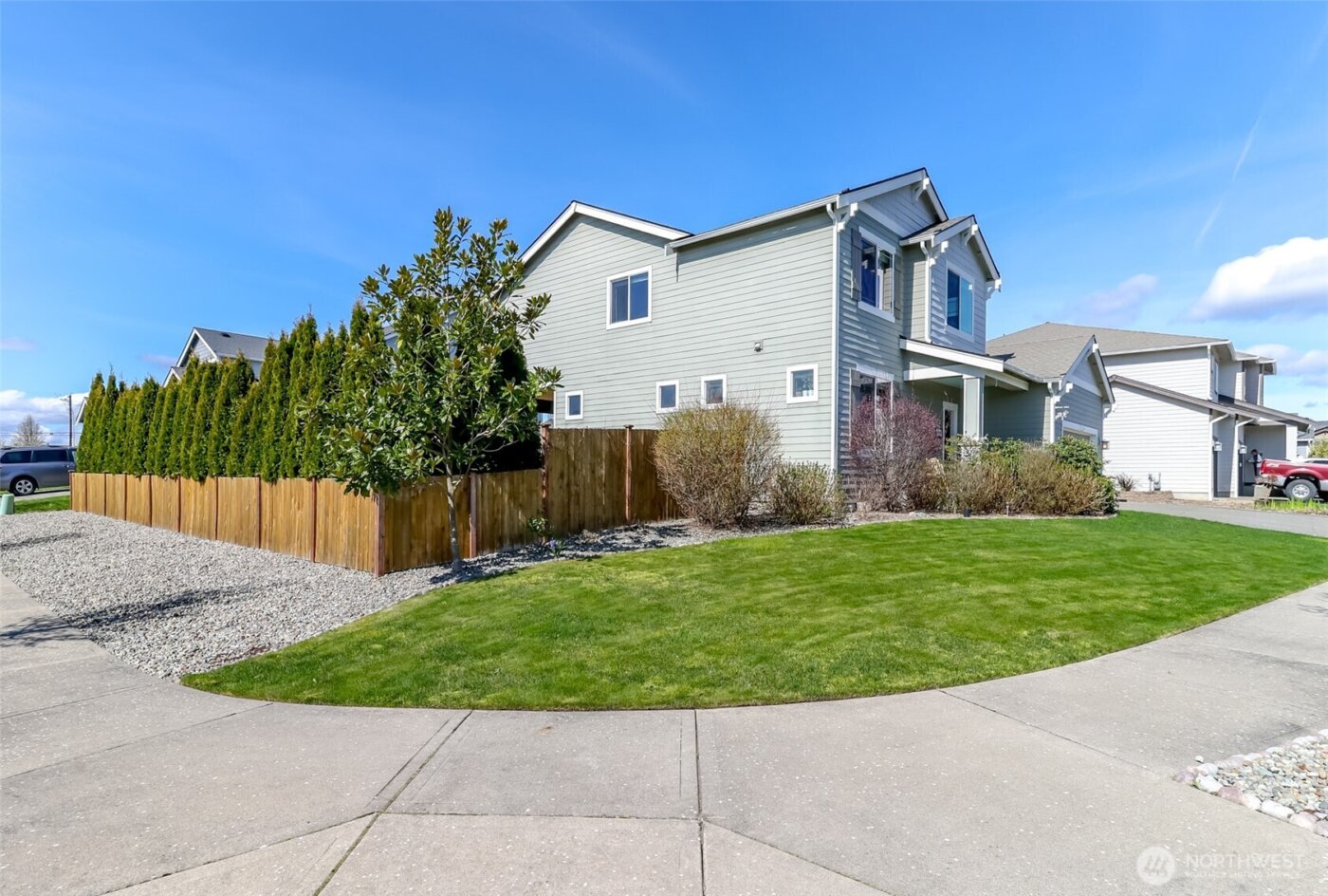 650 McKinley Street , Enumclaw, WA 98022