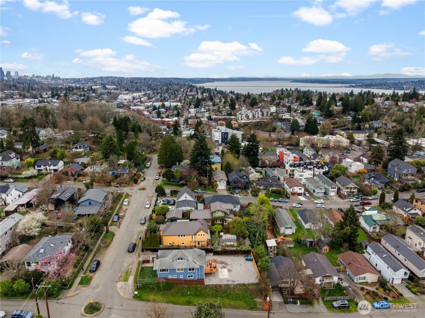 5518 39th Avenue S, Seattle, WA 98118