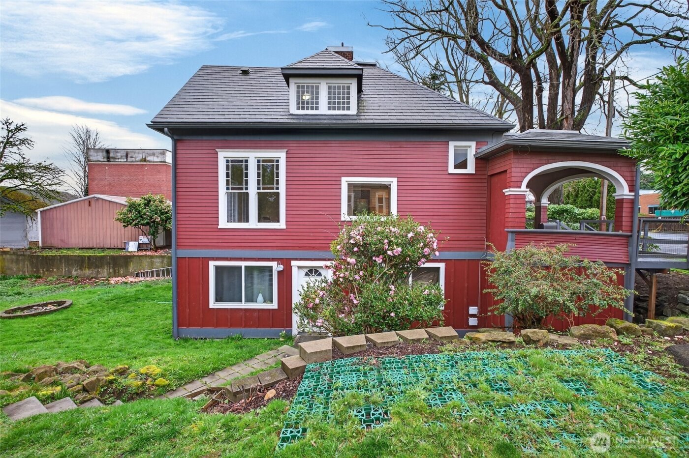 1310 Ellsworth Street , Bellingham, WA 98225