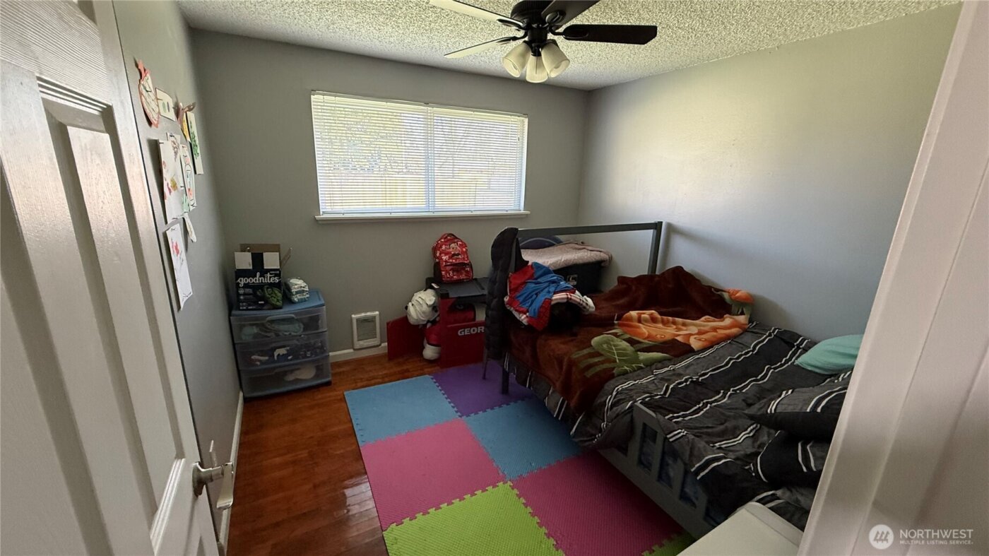 17123 E 6th Avenue Ct , Spanaway, WA 98387