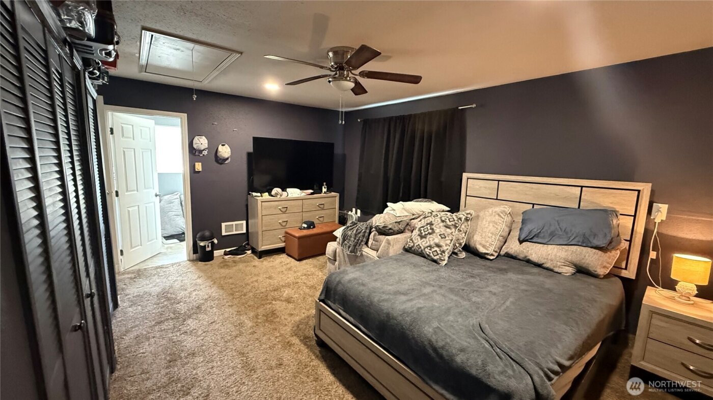 17123 E 6th Avenue Ct , Spanaway, WA 98387