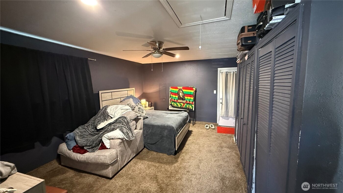 17123 E 6th Avenue Ct , Spanaway, WA 98387