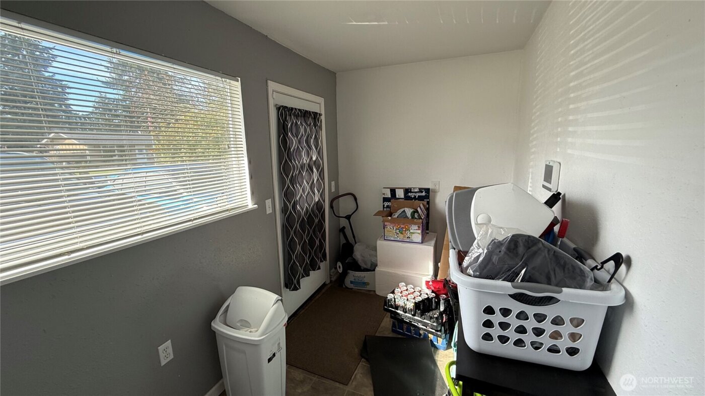 17123 E 6th Avenue Ct , Spanaway, WA 98387