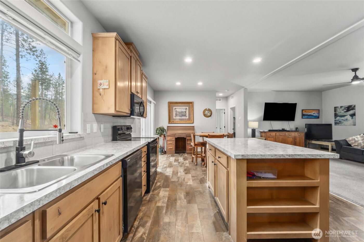 1477 D College Lane , Kettle Falls, WA 99141