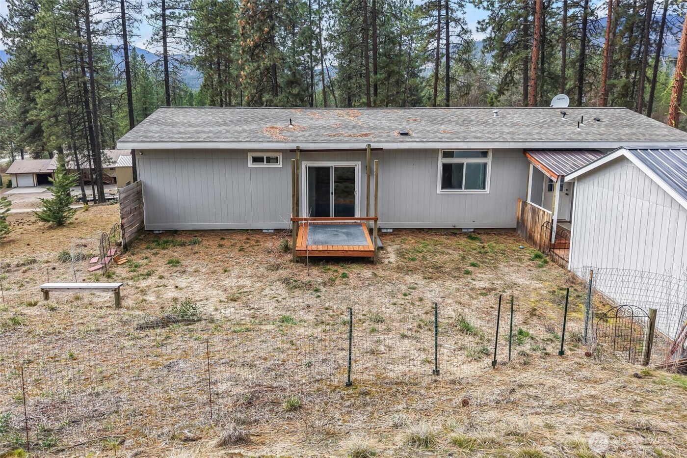 1477 D College Lane , Kettle Falls, WA 99141