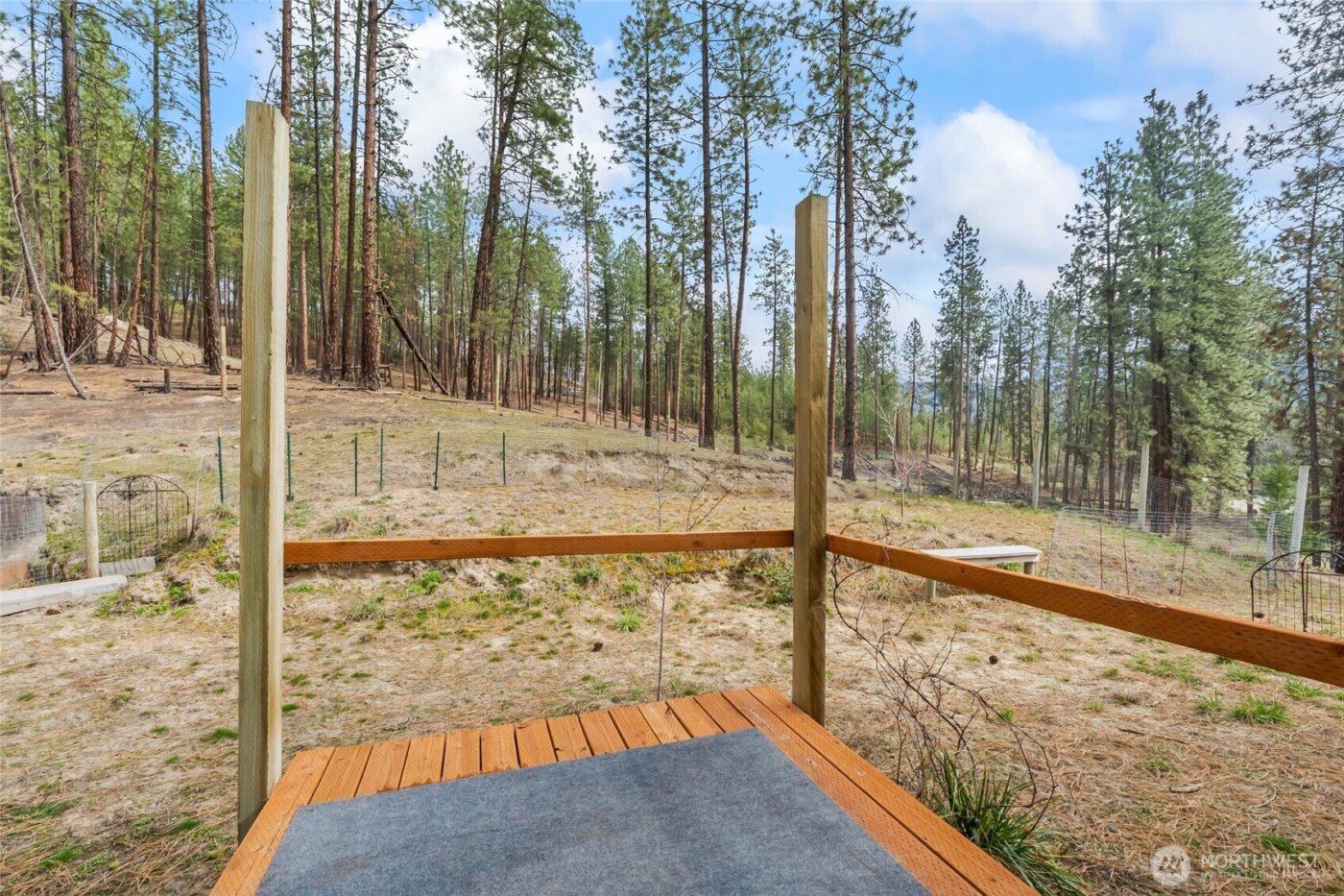 1477 D College Lane , Kettle Falls, WA 99141