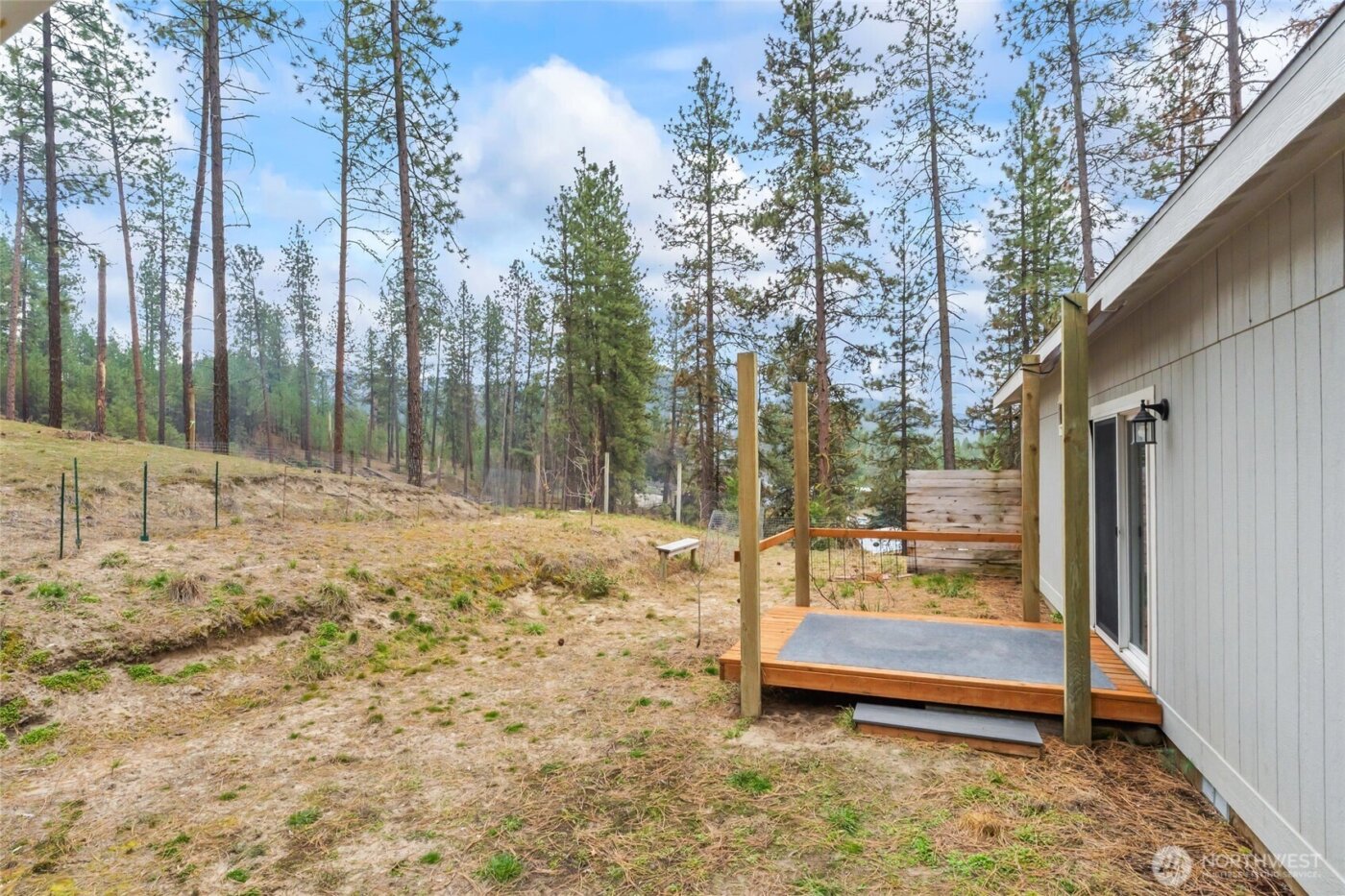 1477 D College Lane , Kettle Falls, WA 99141