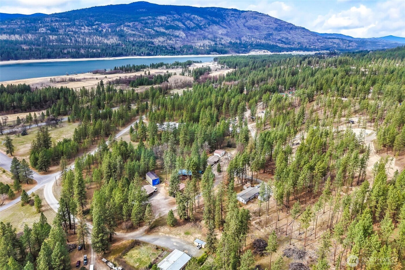 1477 D College Lane , Kettle Falls, WA 99141