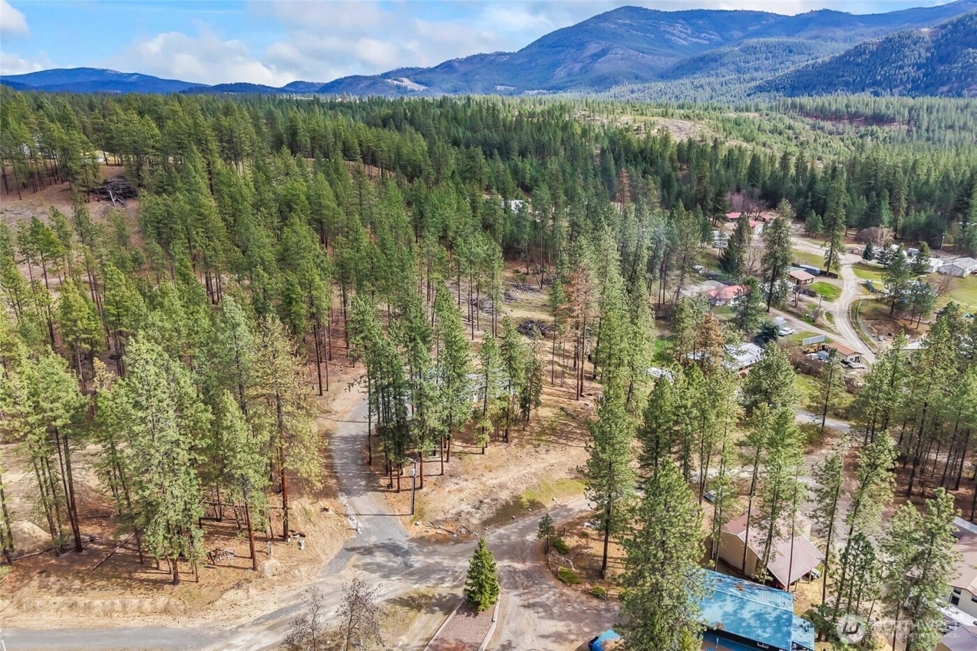 1477 D College Lane , Kettle Falls, WA 99141