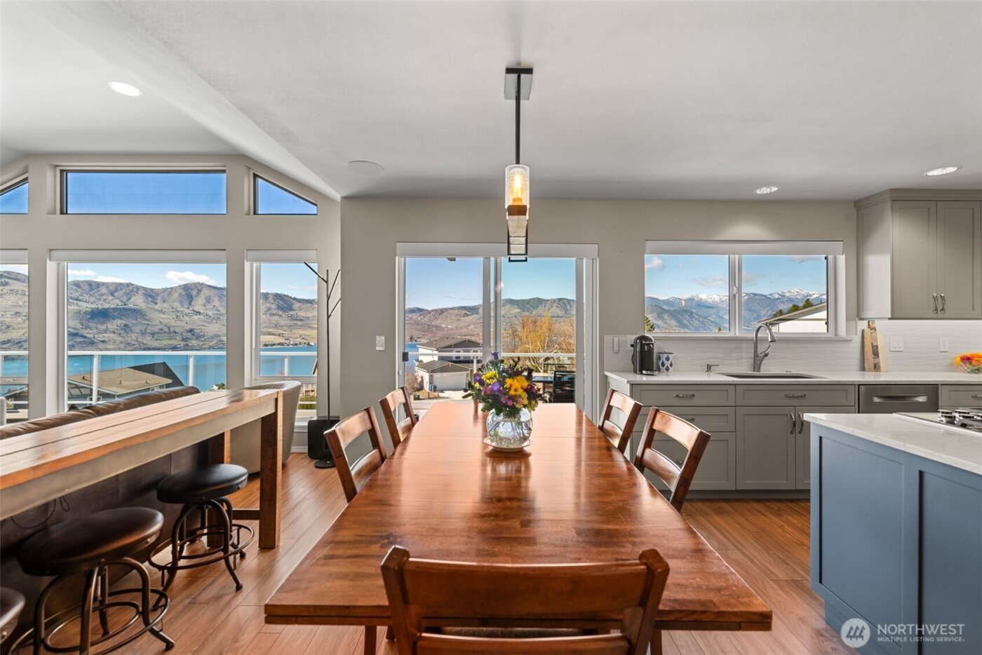 204 Stehekin Way , Chelan, WA 98816