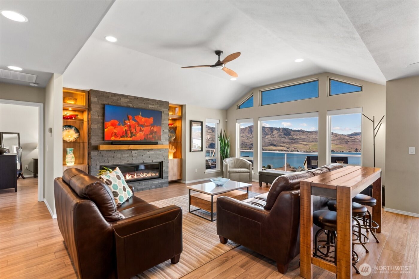 204 Stehekin Way , Chelan, WA 98816