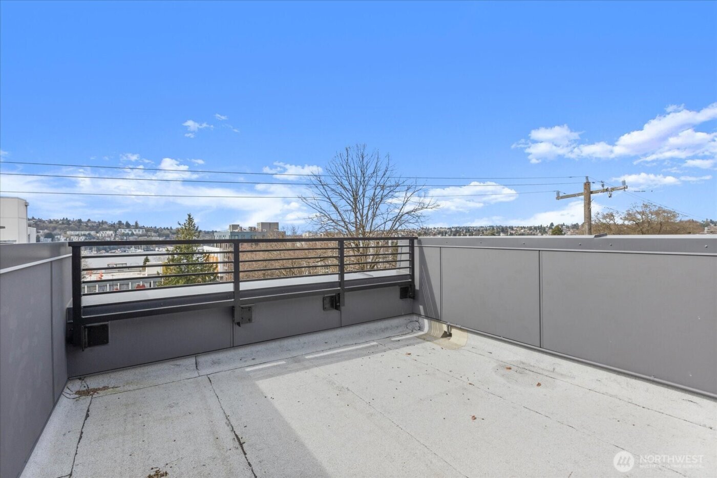 2372 Franklin Avenue E, Seattle, WA 98102