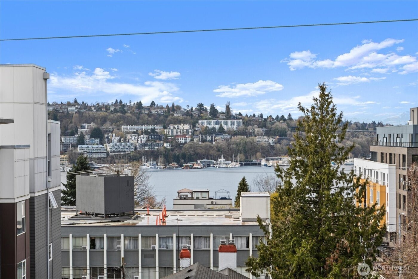 2372 Franklin Avenue E, Seattle, WA 98102