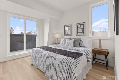 2374 Franklin Avenue E, Seattle, WA 98102 - Photo 15