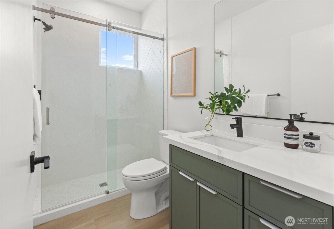 2374 Franklin Avenue E, Seattle, WA 98102