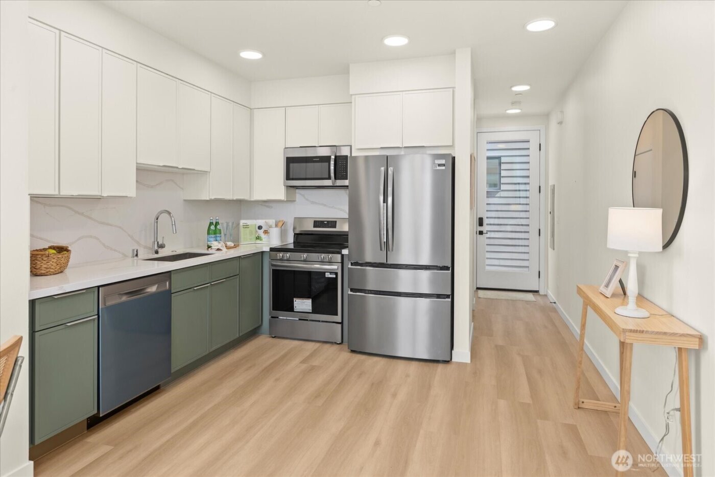 2374 Franklin Avenue E, Seattle, WA 98102