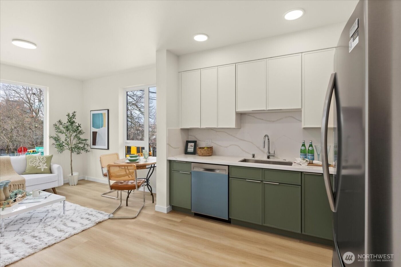 2374 Franklin Avenue E, Seattle, WA 98102