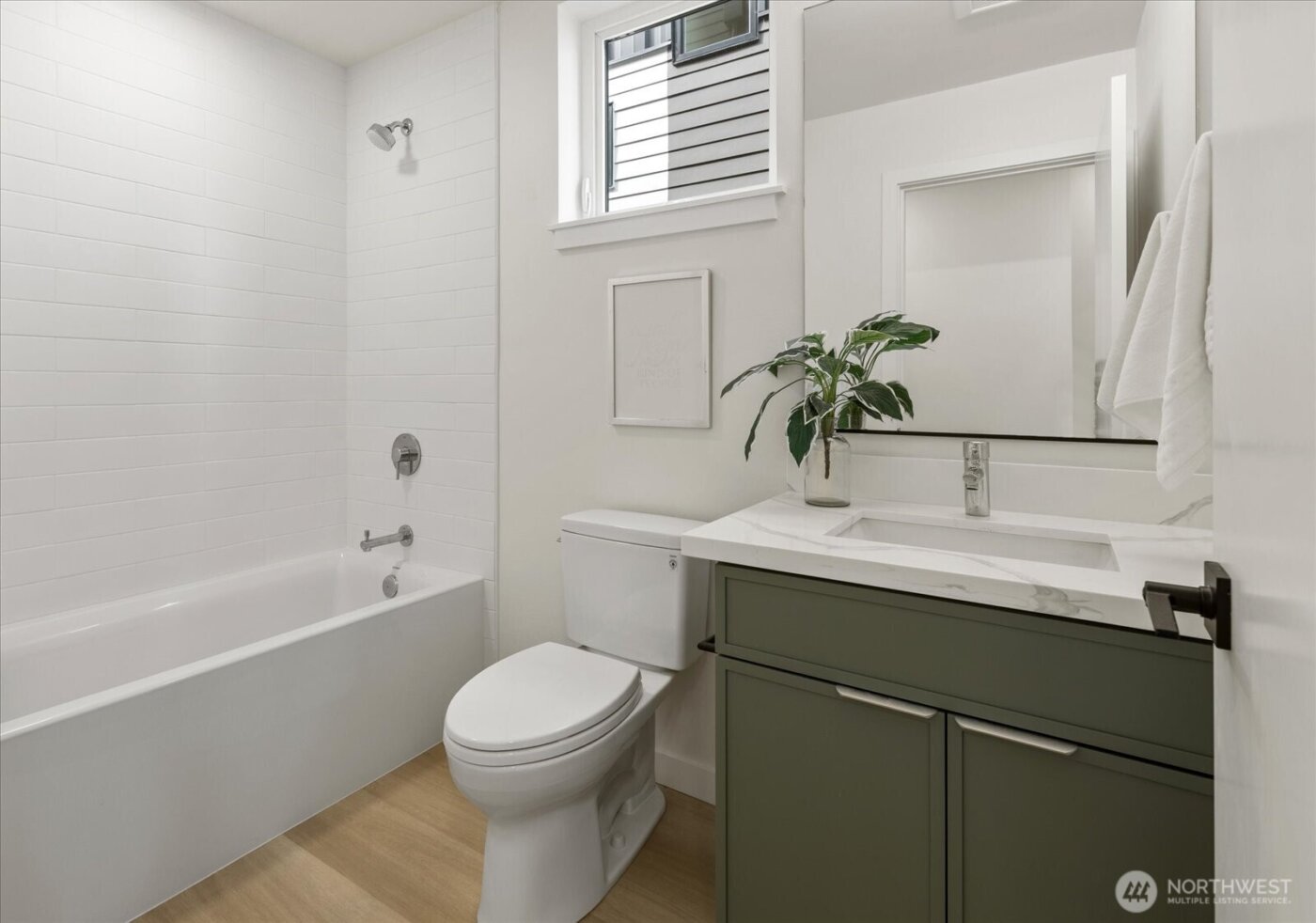 259 E Louisa Street , Seattle, WA 98102