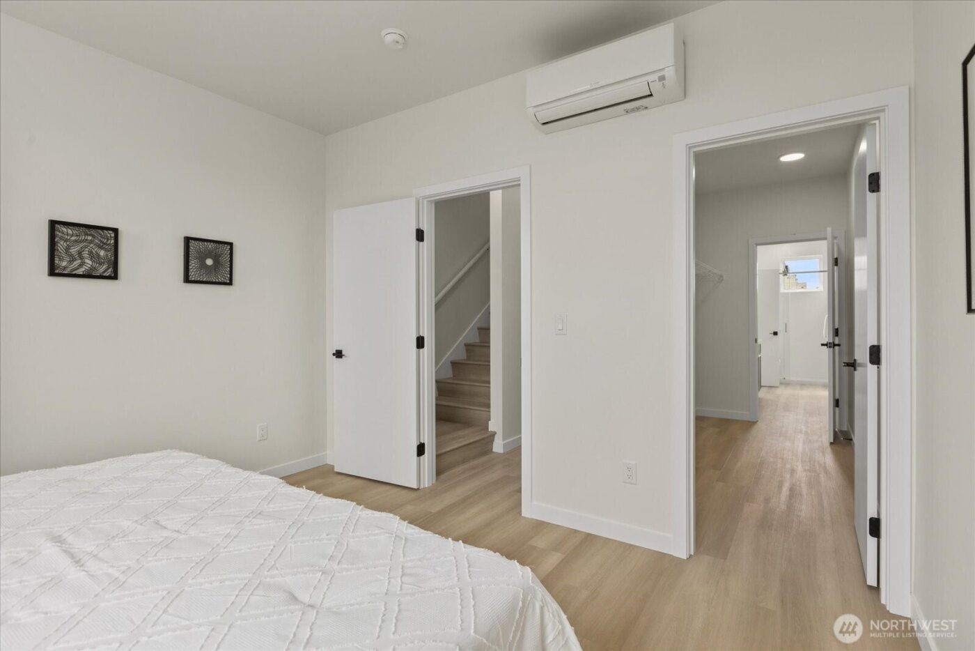 259 E Louisa Street , Seattle, WA 98102