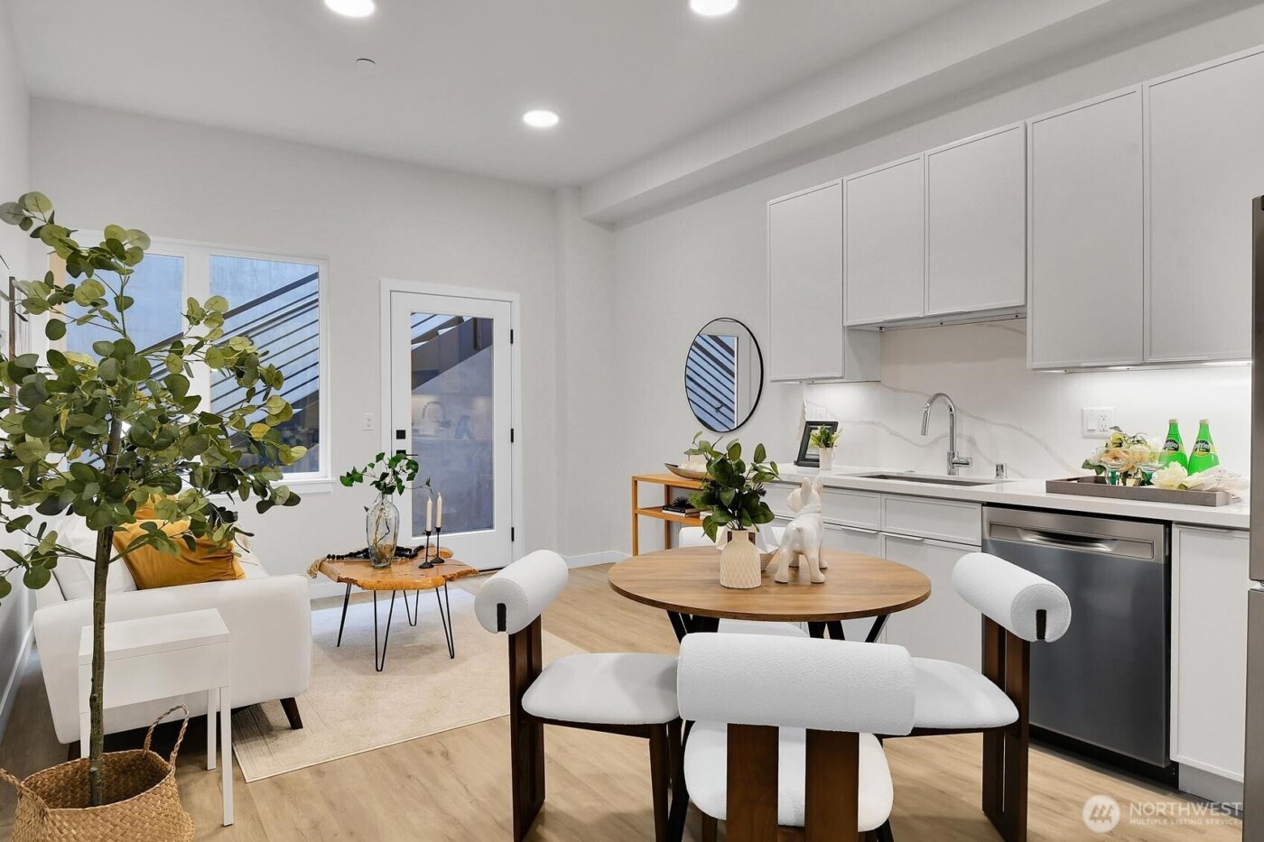 259 E Louisa Street , Seattle, WA 98102