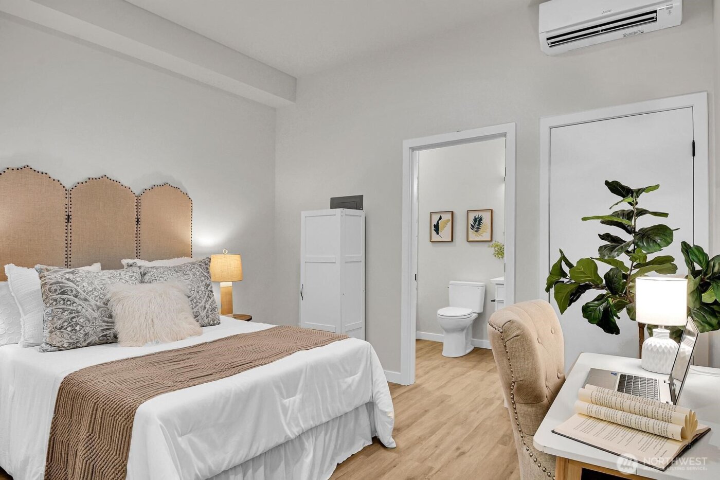 259 E Louisa Street , Seattle, WA 98102