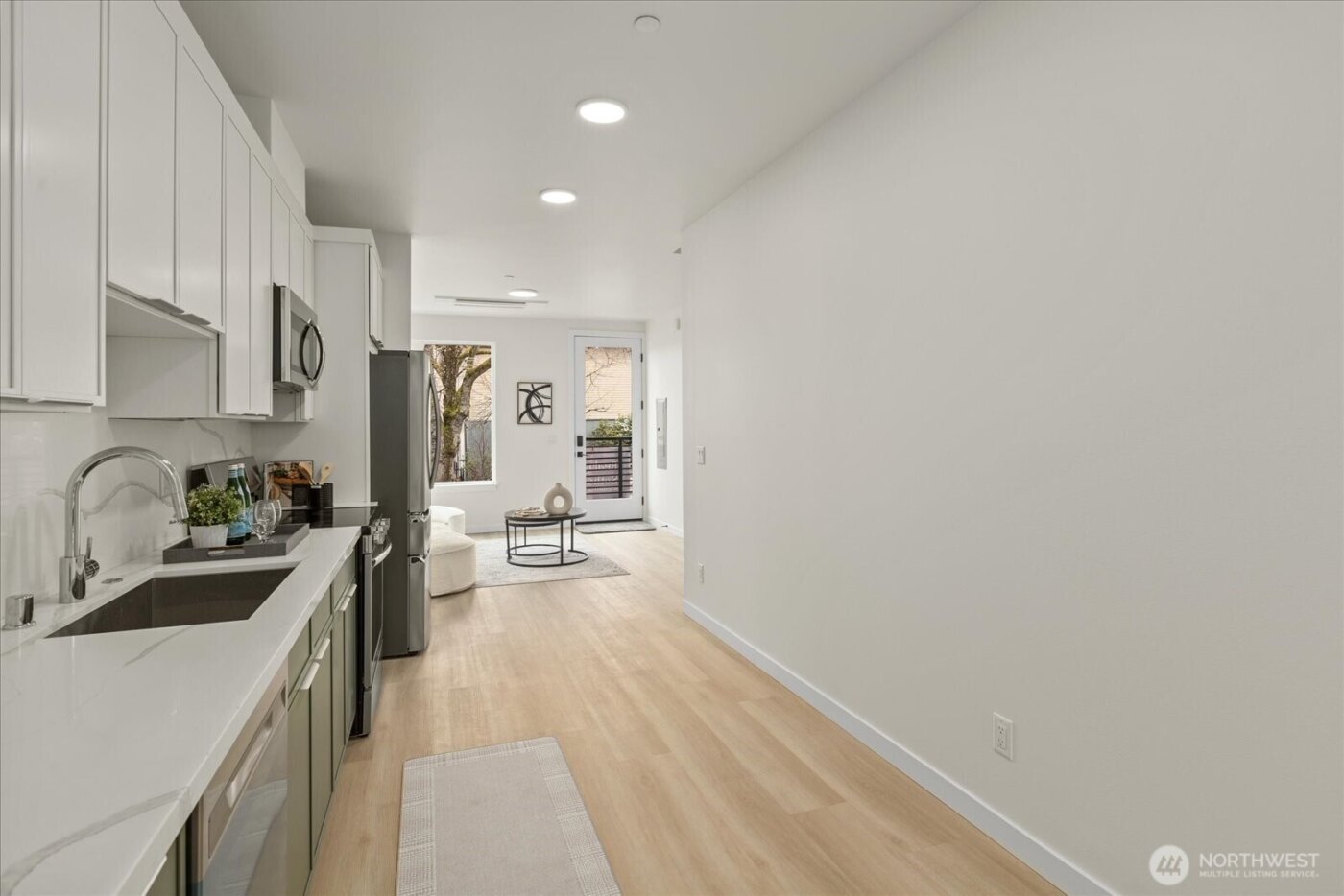 259 E Louisa Street , Seattle, WA 98102