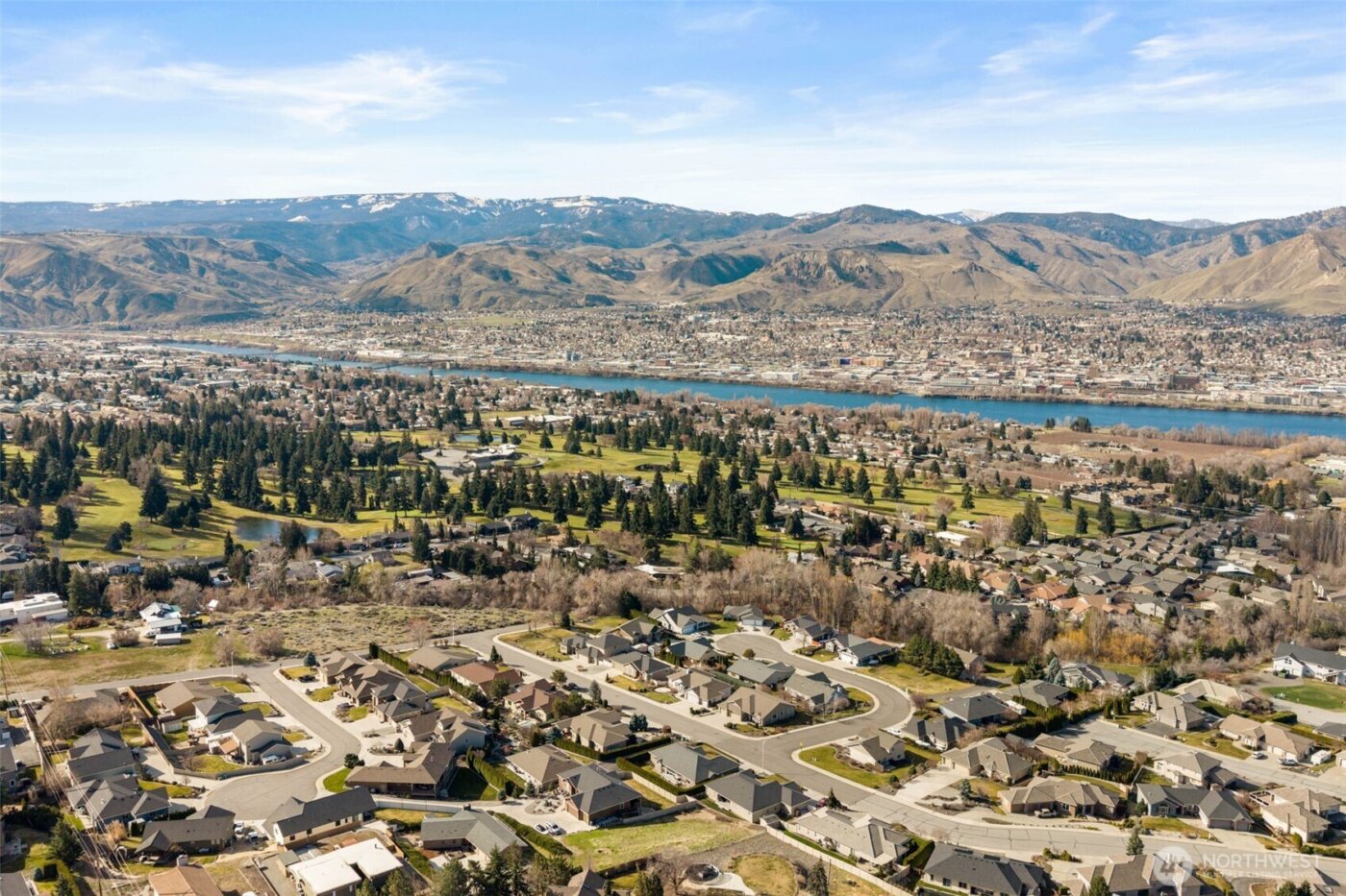 1992 Stoneridge Drive , East Wenatchee, WA 98802