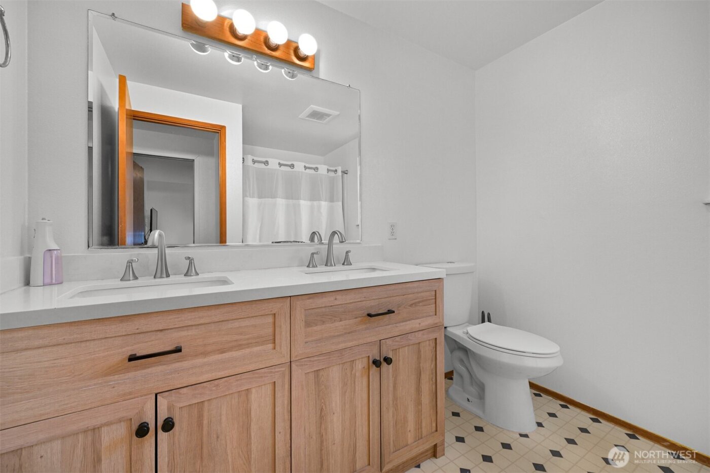 5315 Shields Road , Ferndale, WA 98248