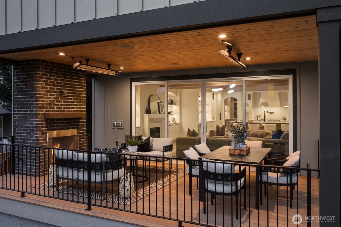 1813 A 3rd Street , Kirkland, WA 98033