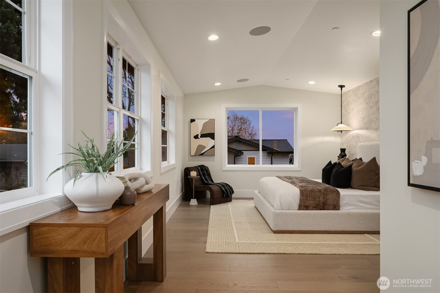 1813 A 3rd Street , Kirkland, WA 98033