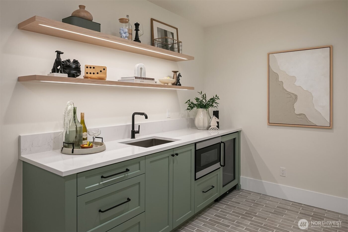 1813 A 3rd Street , Kirkland, WA 98033