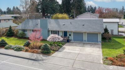 1500 E Fairhaven Avenue , Burlington, WA 98233