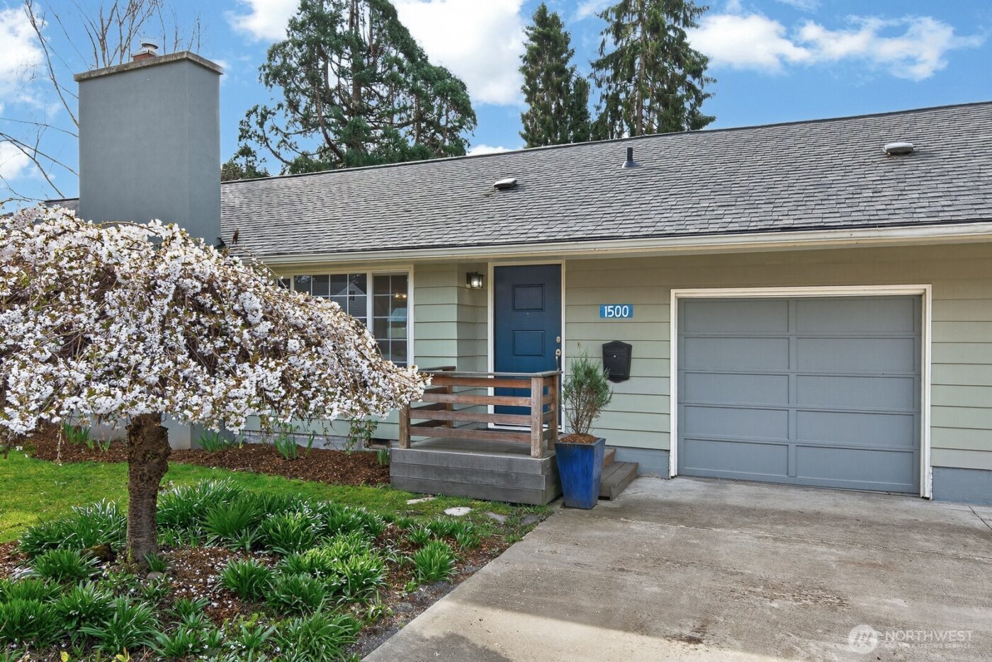 1500 E Fairhaven Avenue , Burlington, WA 98233