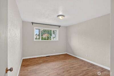 1500 E Fairhaven Avenue , Burlington, WA 98233 - Photo 17
