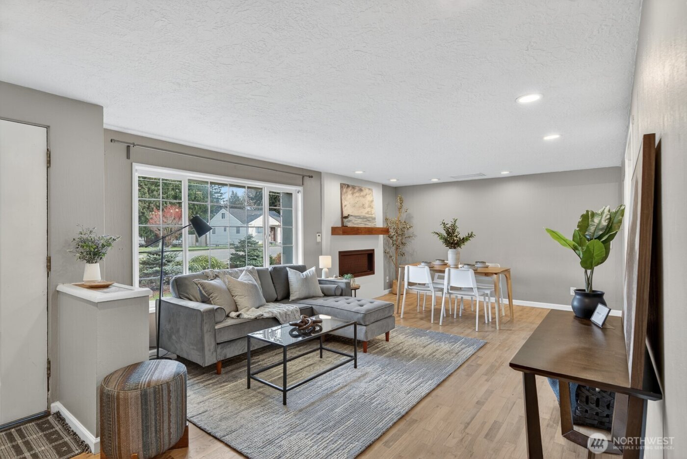 1500 E Fairhaven Avenue , Burlington, WA 98233