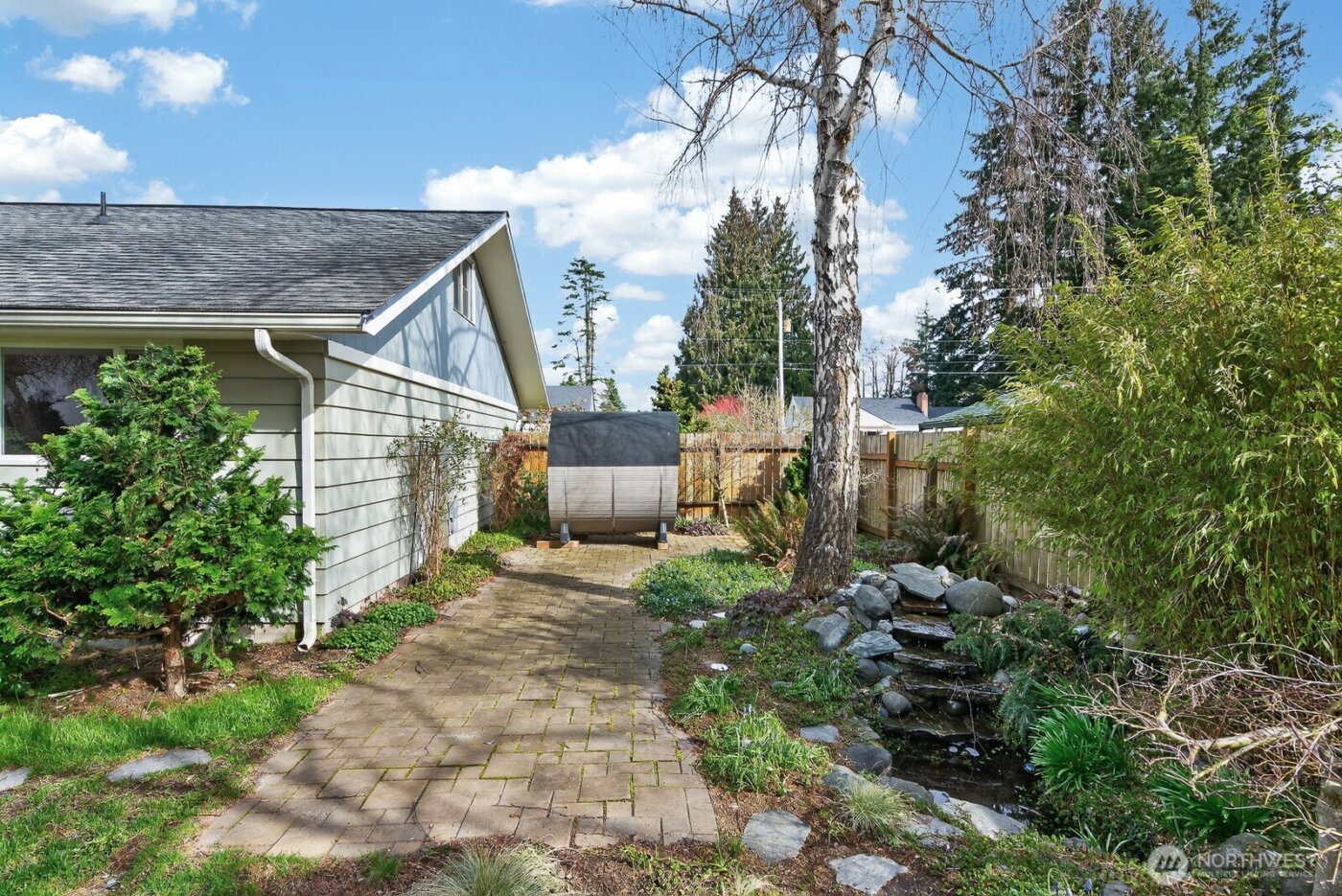 1500 E Fairhaven Avenue , Burlington, WA 98233