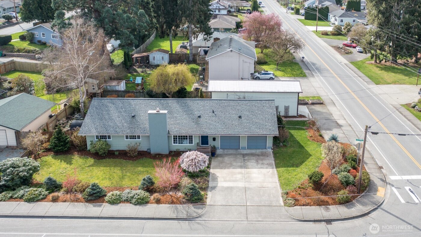 1500 E Fairhaven Avenue , Burlington, WA 98233