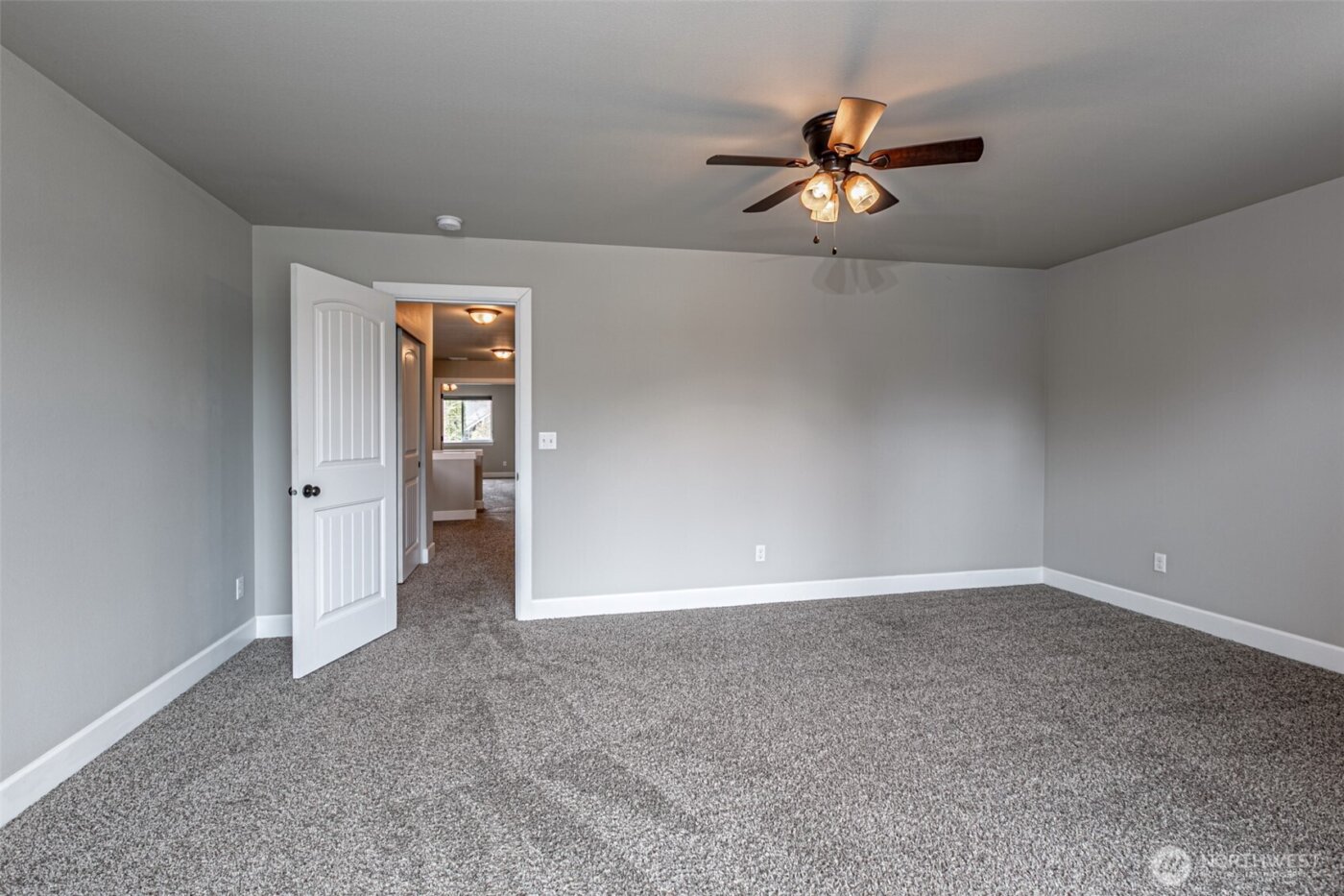 917 NE Burton Ray Street NE, Lacey, WA 98516