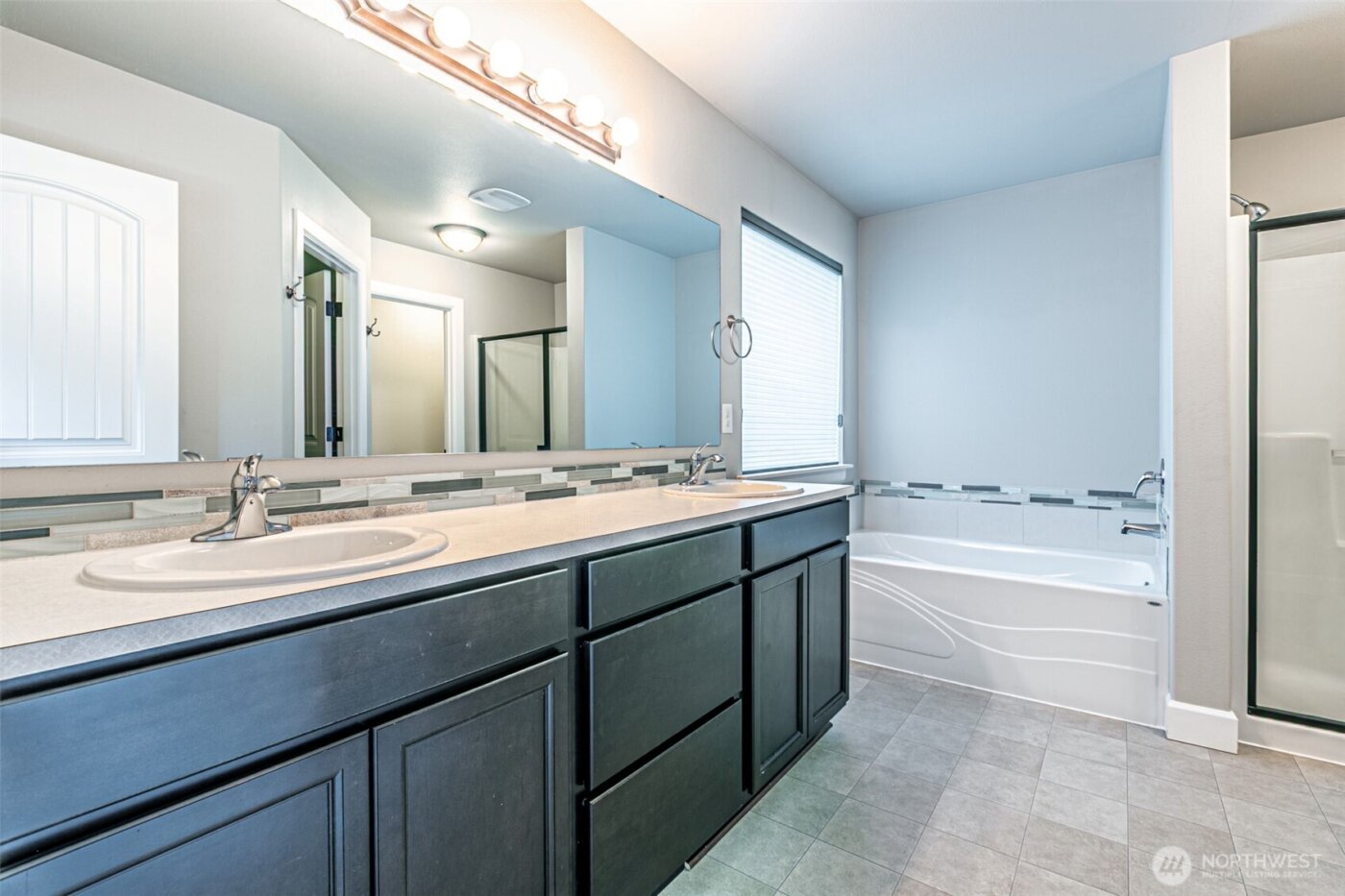 917 NE Burton Ray Street NE, Lacey, WA 98516