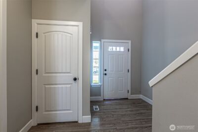 917 NE Burton Ray Street NE, Lacey, WA 98516 - Photo 3